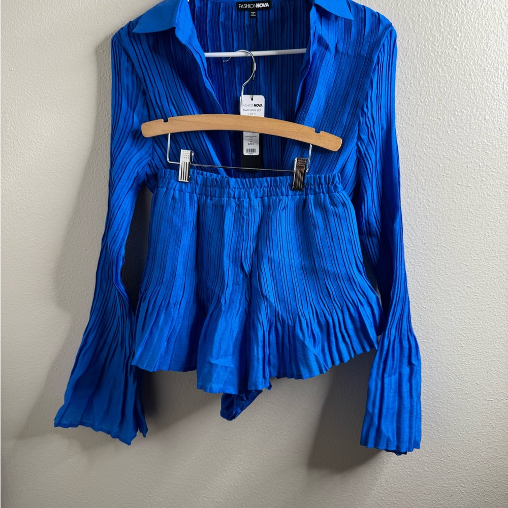 Fashion Nova Cobalt Pleated set Button-Down Top